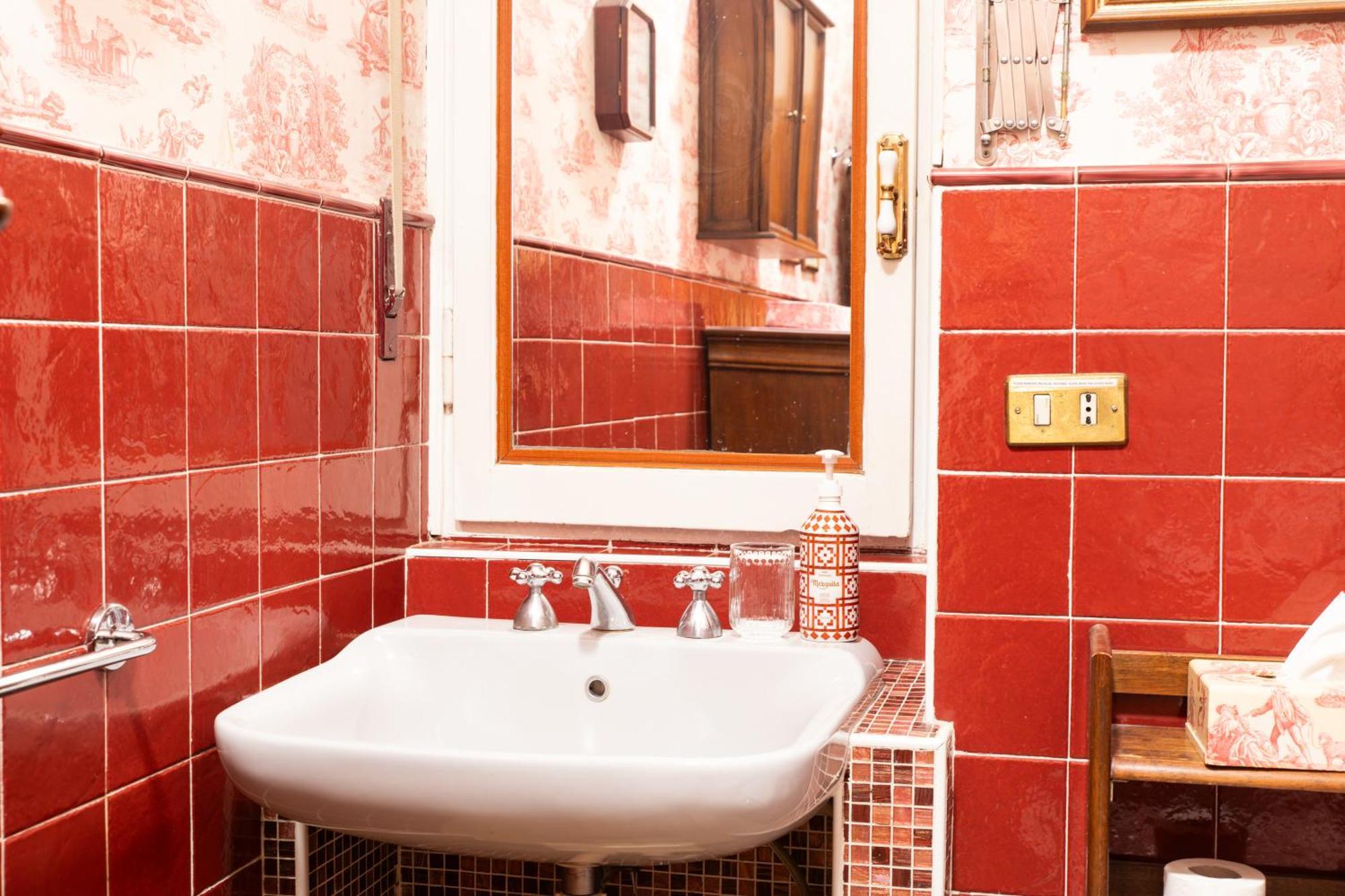 Duomo Walking Distance Elegant Flat With View Milão Exterior foto