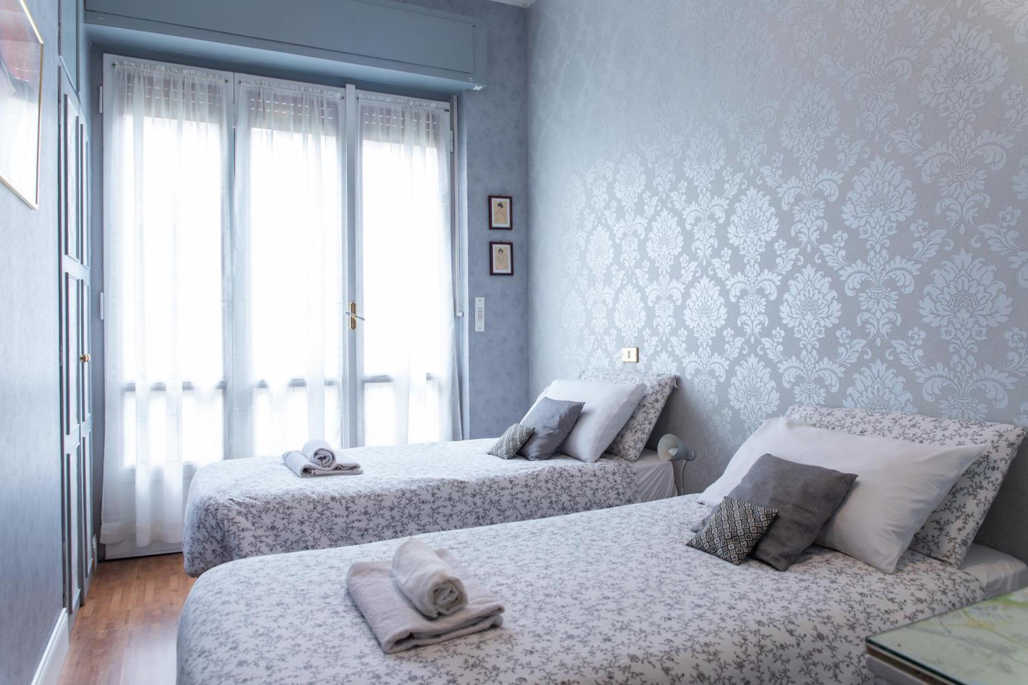 Duomo Walking Distance Elegant Flat With View Milão Exterior foto