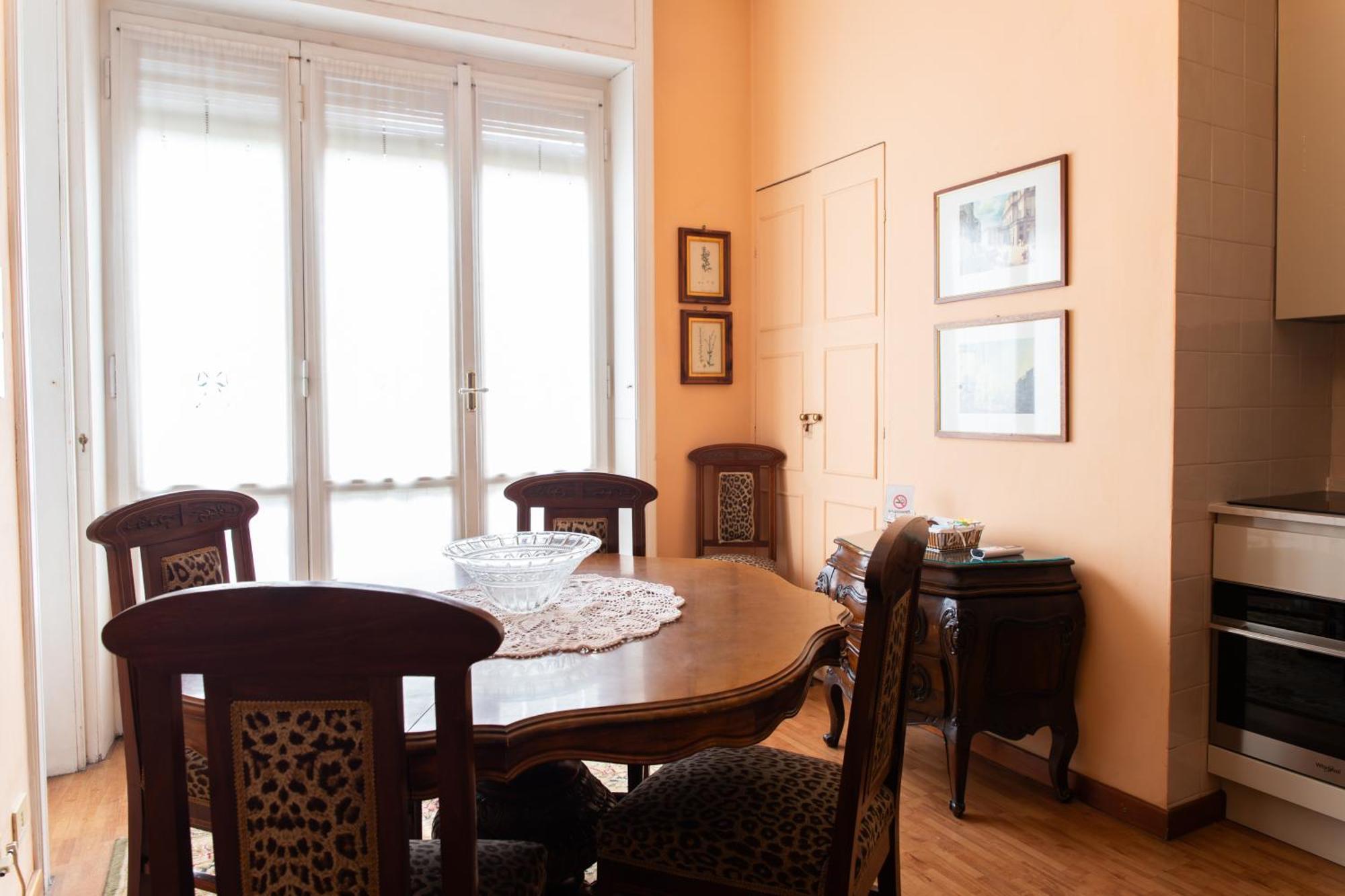Duomo Walking Distance Elegant Flat With View Milão Exterior foto